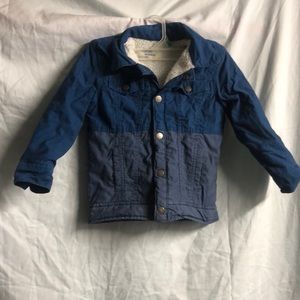 Boys size 4T blue Oshkosh lined winter jacket pockets